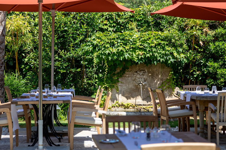 Bistrot dans l'Herbe