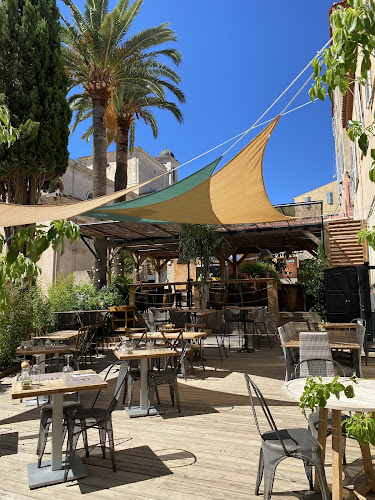 Restaurant La Cave bar à viandes