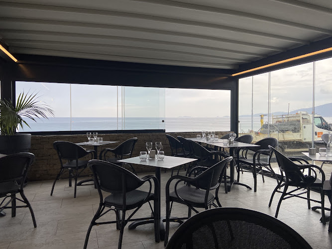 Le Rialto | Restaurant traditionnel (Agosta) | Produits frais et de saisons | Ambiance musicale | Déjeuner festif