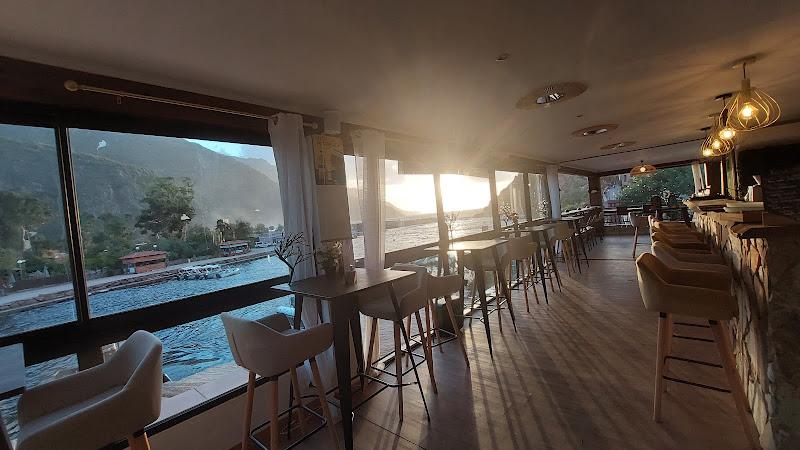 L'Ora Porto - Crêperie - Bar Lounge