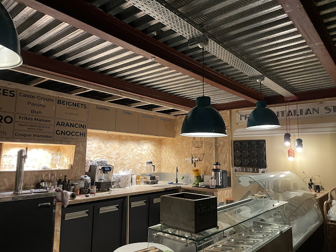 L’Ephémère, Corsica Island