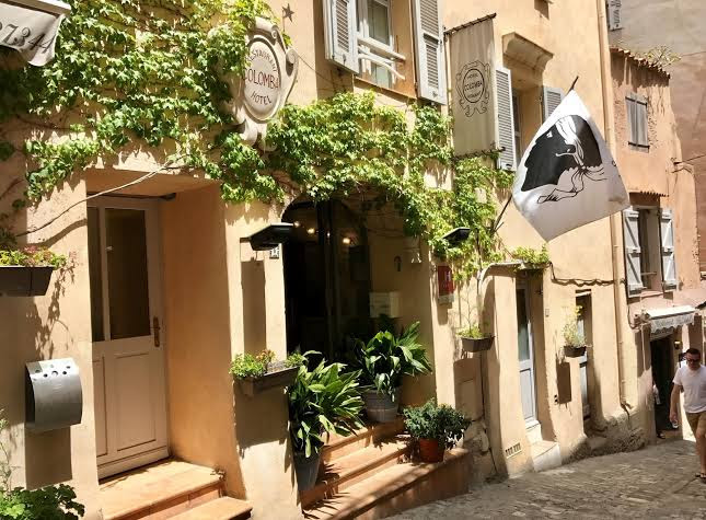 Náš hotel Colomba v Bonifaciu.