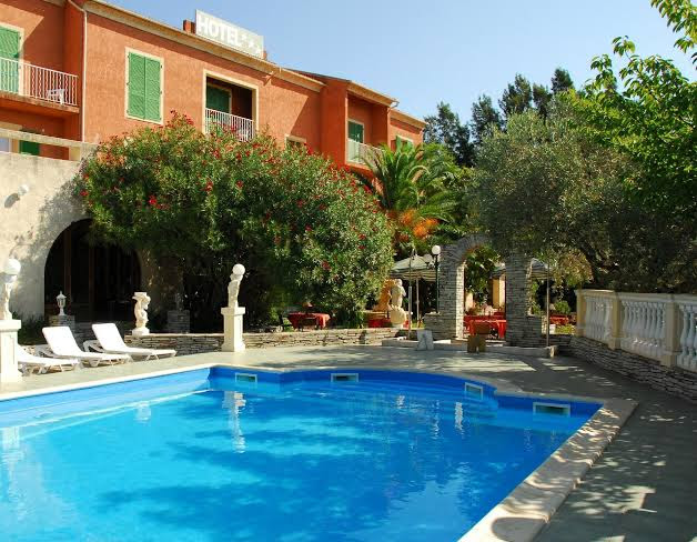 Hotel Castellu Rossu