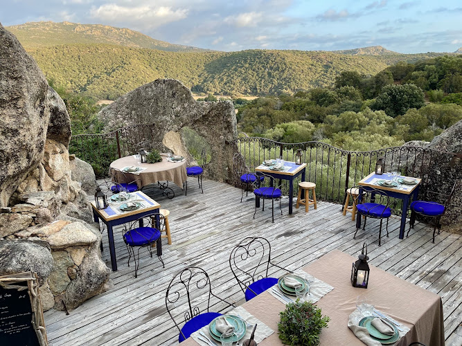 Table de la Grotte - Domaine de Murtoli