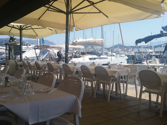 L'Amirauté Chez Rita